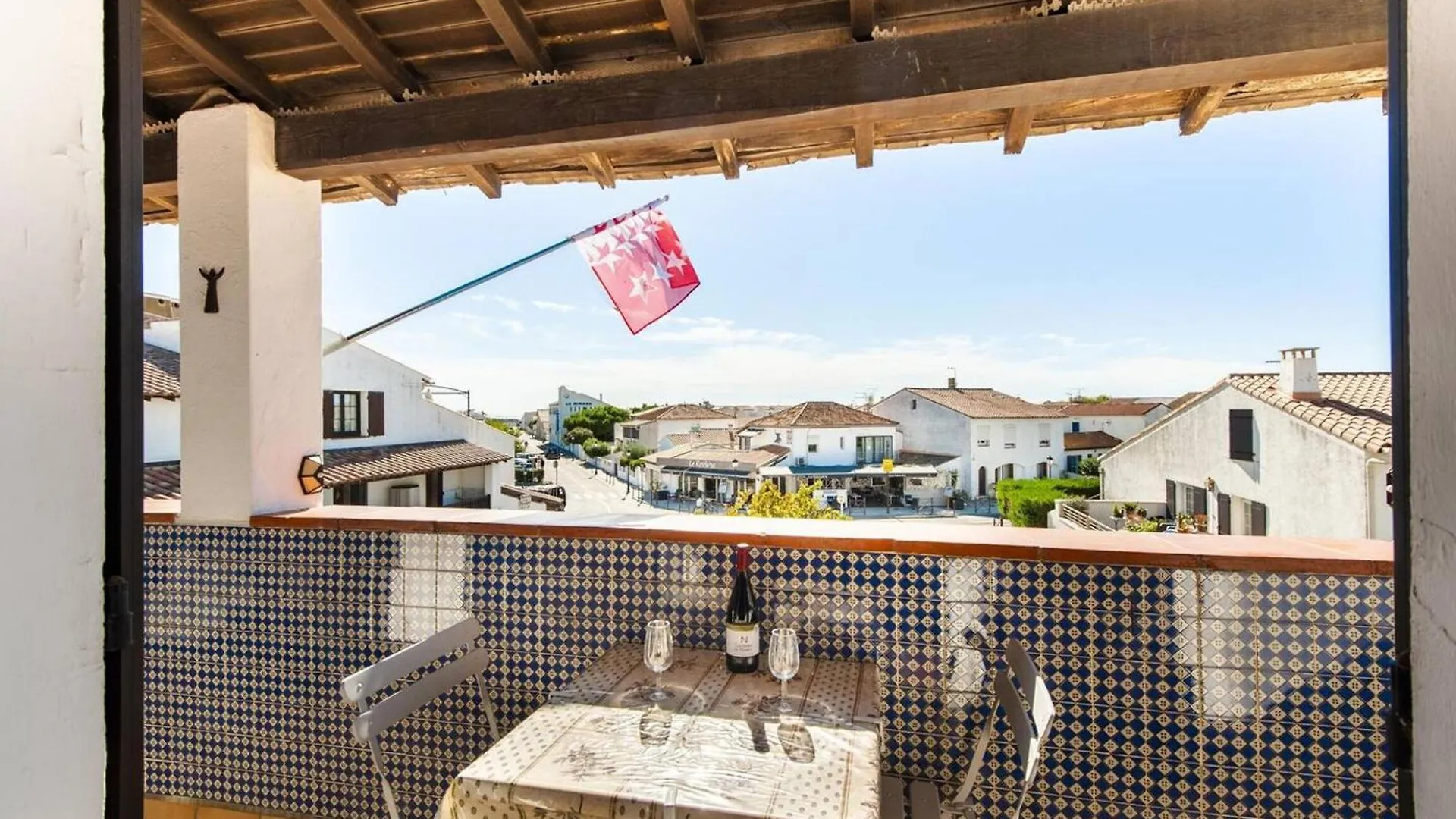 Appartement De 2 Chambres A Saintes Maries De La Mer A 350 M De La Plage Avec Vue Sur La Mer Balcon Amenage Et Wifiel